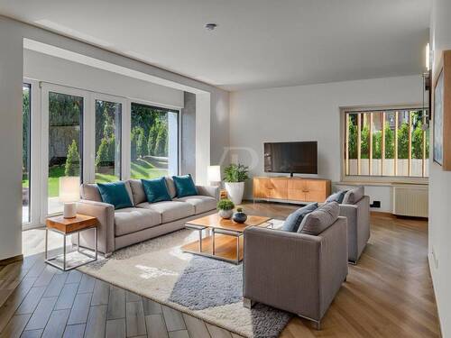 Beispielmöblierung Wohnzimmer - 6 Zimmer Etagenwohnung zum Kaufen in Neu-Anspach
