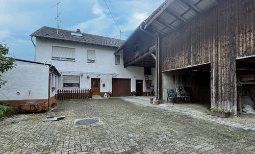 Vorderansicht - 7 Zimmer Einfamilienhaus zum Kaufen in Kenzingen / Hecklingen