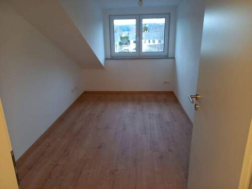 Kinder/Arbeitszimmer 2 DG - 