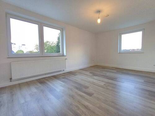 20251027_153747 - 4 Zimmer Etagenwohnung in Minden