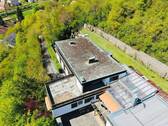 Gebäude- und Grundstücksimpressionen (Ansicht Haupthaus mit Dachterrasse)) - 