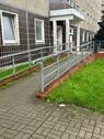 Behindertenrampe Eingang hofseitig.jpg - 