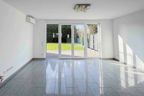 Wohnzimmer(1) - Einfamilienhaus in Köln zum Kaufen