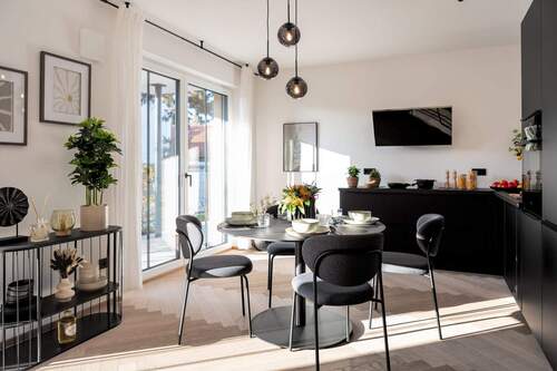 Der Tisch für alles, was das Leben serviert. - 3 Zimmer Terrassenwohnung in Nürnberg