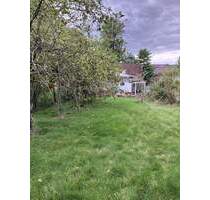 Großes Grundstück mit EFH im Duisburger Süden