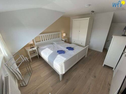 Schlafzimmer 2. OG - 
