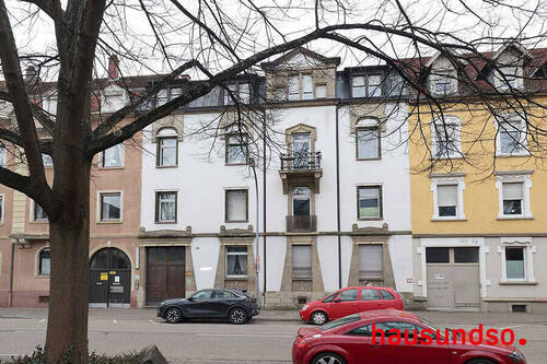 hausundso Immobilien - *** 2 charmante Mehrfamilienhäusern auf einem Flurstück - mit Ausbaupotenzial in Offenburg-Ost***