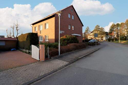 Straßenansicht - Klasse Wohnung zu vermieten! - 495,00 EUR Kaltmiete, ca.  58,00 m² Wohnfläche