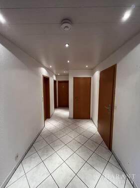 Eingangsbereich Flur. - 3 Zimmer Etagenwohnung in Oppenweiler