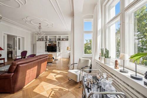 Erker- und Wohnzimmer mit Doppelkastenfenster - Etagenwohnung mit 233,80 m&sup2; in Berlin zum Kaufen
