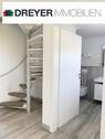 Sicht auf Treppe und Badezimmer - 