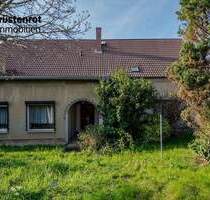 Wohnhaus mit Einliegerwohnung, großem Grundstück nahe Zwenkauer See Wohnhaus mit Einliegerwohnung, großem Grundstück nahe Zwenkauer See