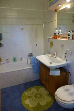 40b_...und Badewanne.JPG - 
