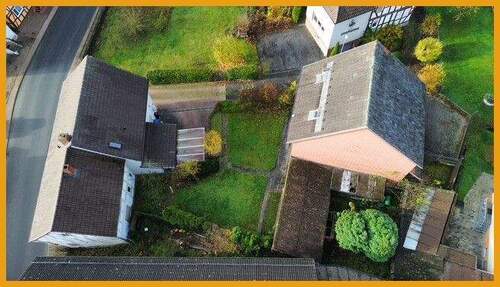 Blick von oben auf das Grundstück - 