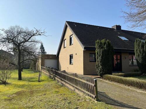 Vordere Ansicht - Doppelhaushälfte mit 127,00 m&sup2; in Ringe zum Kaufen