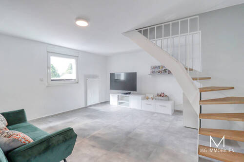 Wohnzimmer Maisonette - Mehrfamilienhaus, Wohnhaus mit 391,00 m² in Homburg / Jägersburg zum Kaufen