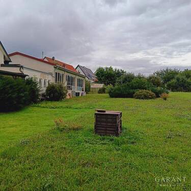 Rückseite - 6 Zimmer Mehrfamilienhaus, Wohnhaus zum Kaufen in Kusterdingen