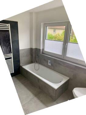 mit Badewanne - 