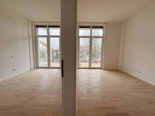 Schlafzimmer und Wohnbereich - Etagenwohnung mit 75,60 m&sup2; in Aalen zur Miete