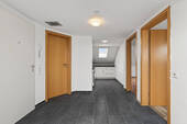 Diele - 2 Zimmer Etagenwohnung zum Kaufen in Linkenheim-Hochstetten / Linkenheim