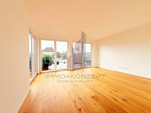 mit Zugang zur Dachterrasse - 