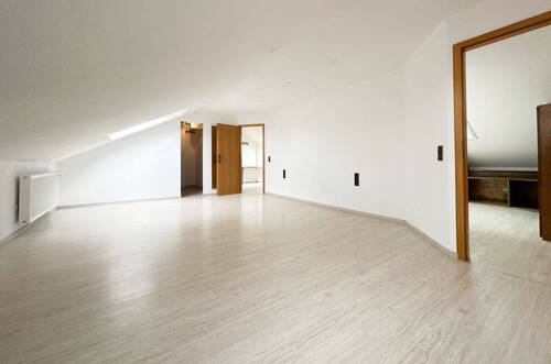 Zimmer 3, Blick 1 - 