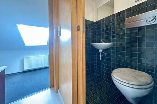 separates WC - 