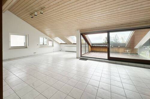 Wohnen-Essen, Blick 2 - 4 Zimmer Etagenwohnung in Leonberg-Gebersheim