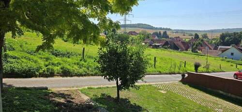 Aussicht vor das Haus - 3 Zimmer Mehrfamilienhaus, Wohnhaus in Emmerthal