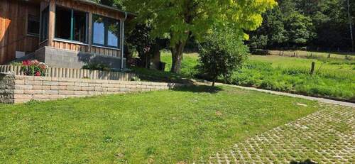 Sicht aus dem Garten - Mehrfamilienhaus, Wohnhaus mit 75,00 m² in Emmerthal zum Kaufen