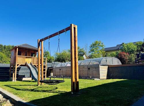 Bild 2 - 8 Zimmer Mehrfamilienhaus, Wohnhaus zum Kaufen in Steiningen