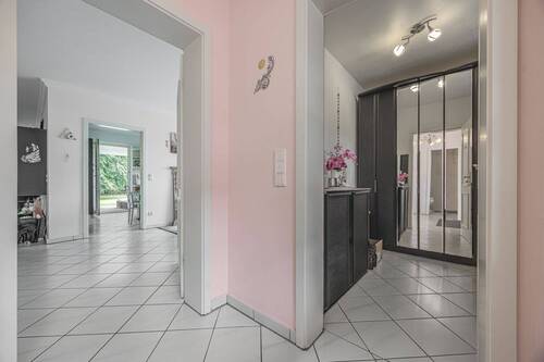 Garderobenraum und Windfang - 