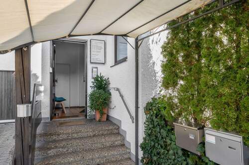 Eingangsbereich - 5 Zimmer Büro in Rain