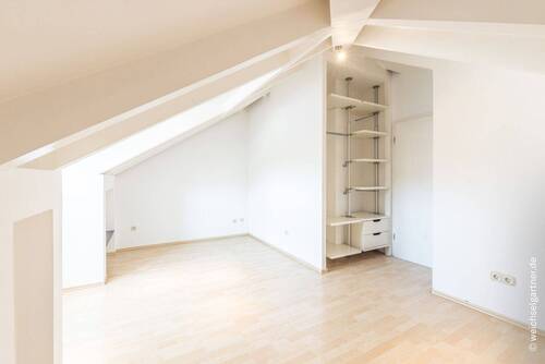Charmantes Dachstudio - 