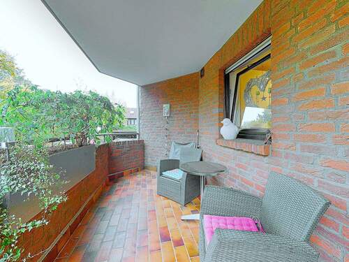 Ost-Loggia - Komfortable Wohnung für Familie mit max. 1 Kind * zwei Balkone * 1 Carport in ruhiger Lage