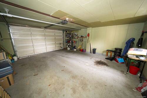 Garage - 