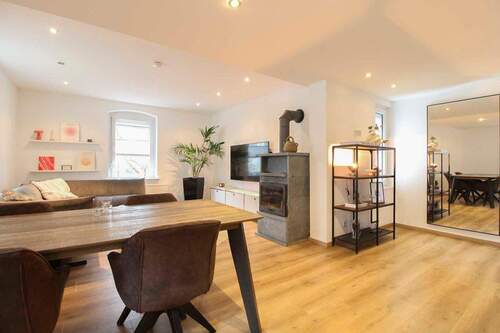 Wohnzimmer_2_DG - 9 Zimmer Mehrfamilienhaus, Wohnhaus zum Kaufen in Bielefeld