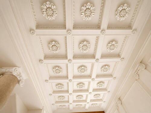 Entrance ceiling - 