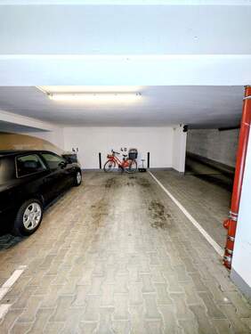 Der XXL-Tiefgaragenplatz mit Platz für Auto und Motorrad - 
