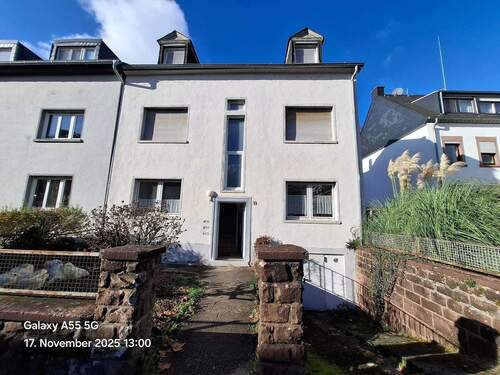Straßenansicht - 9 Zimmer Mehrfamilienhaus, Wohnhaus zum Kaufen in Trier
