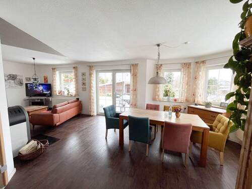 Wohn- und Esszimmer - 