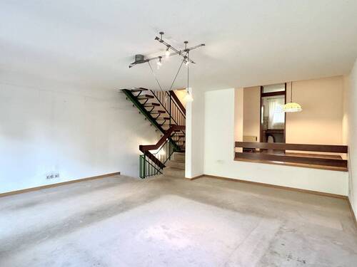 Wohnzimmer - Reihenmittelhaus mit 100,00 m&sup2; in Sindelfingen zum Kaufen