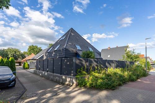 Bild 2 - 4 Zimmer Einfamilienhaus zum Kaufen in Elmshorn