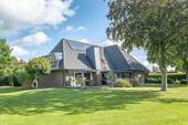 Außenansicht - Exklusives Traumhaus in ruhiger Wohngegend! Nutzbar als Ein,- oder Zweifamilienhaus.