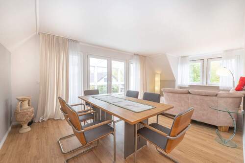 Wohn- und Esszimmer OG - 