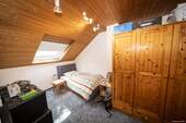 Zimmer 2 Dachgeschoss - 