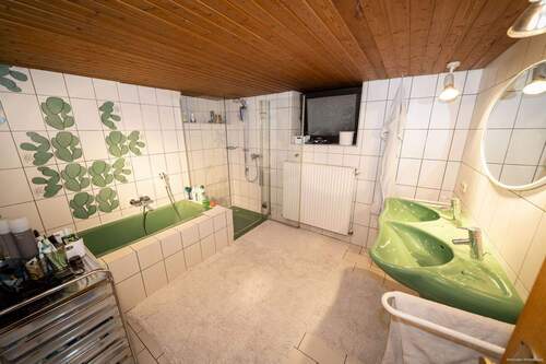 Badezimmer Erdgeschoss - 