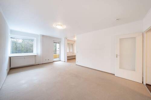 Wohnzimmer - 2 Zimmer Etagenwohnung zum Kaufen in Berlin