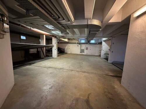 Tiefgarage - 