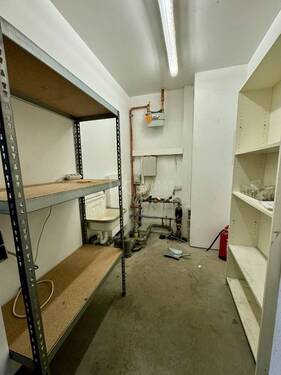 Lagerraum und Anschlüsse - 